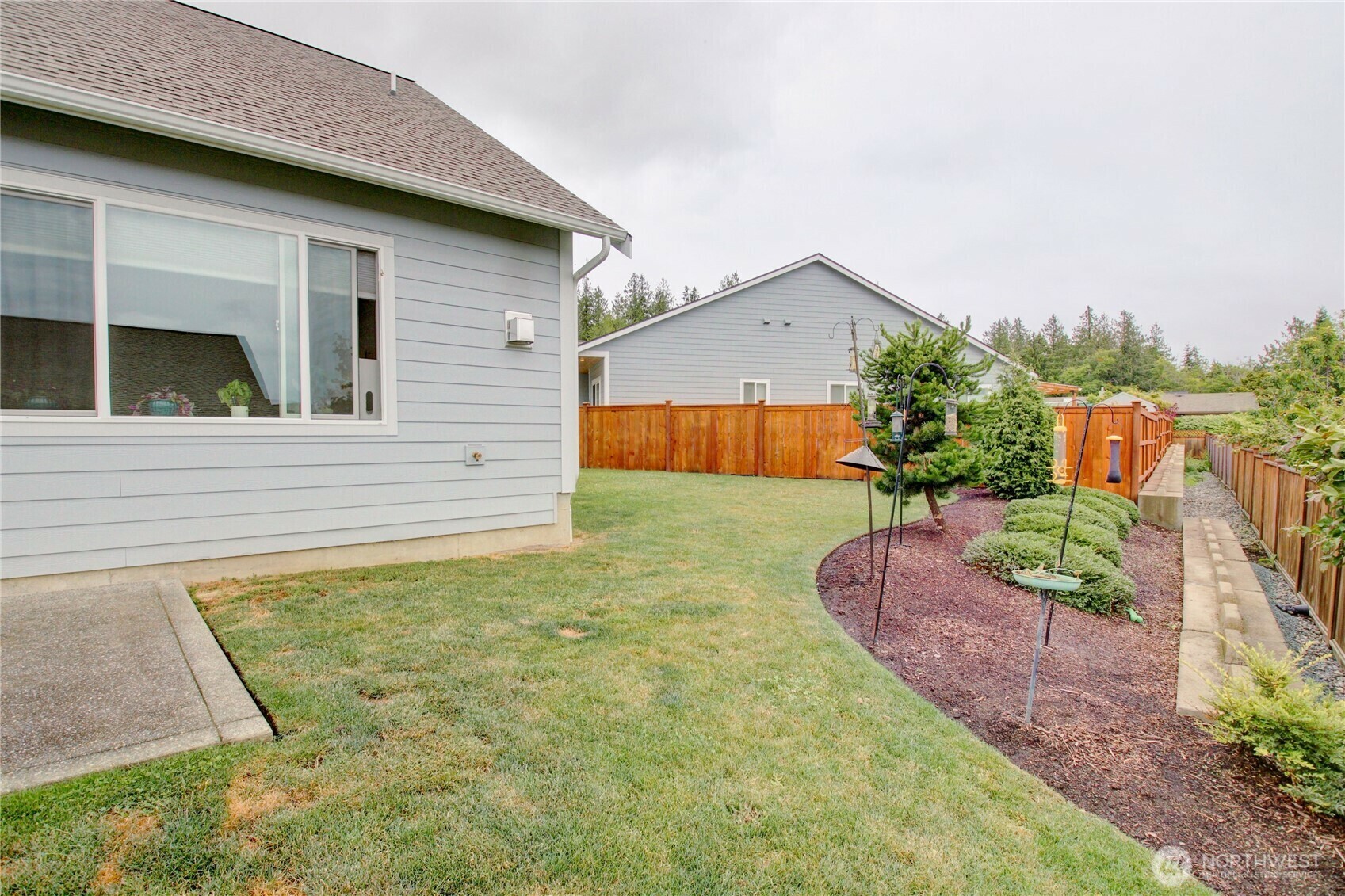 Property Photo: 2220 33rd Court WA 98273