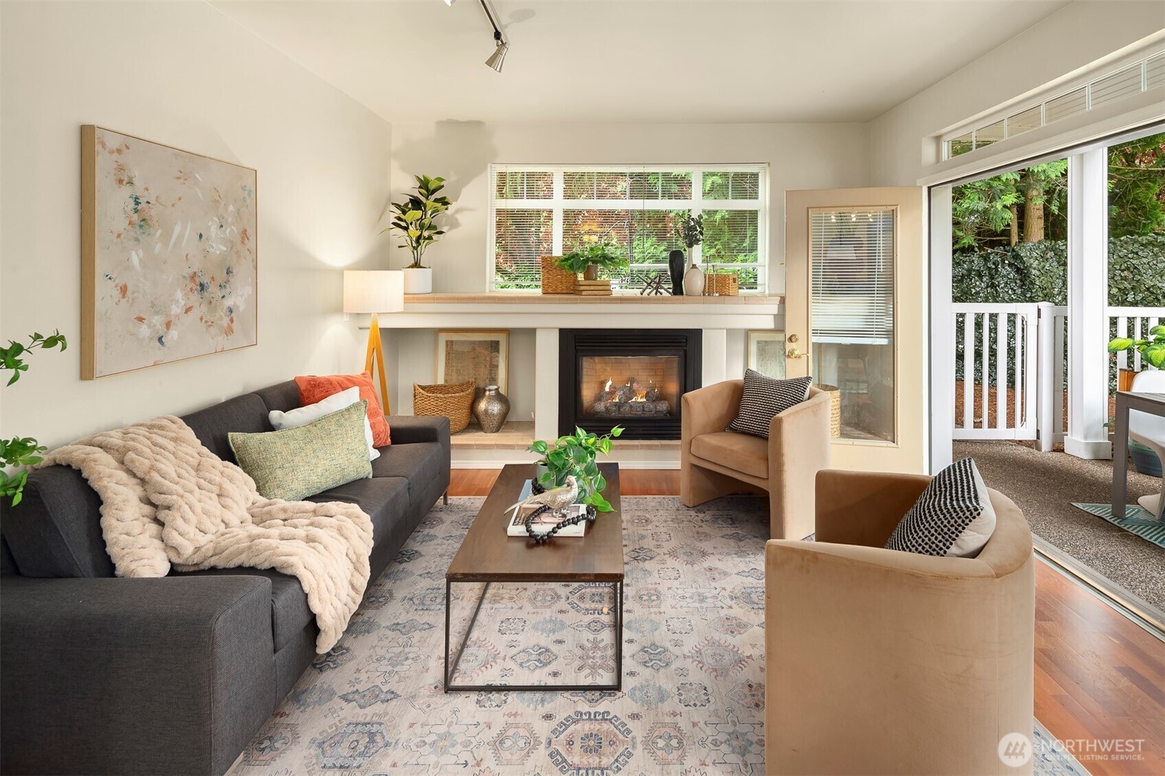 Property Photo: 5400 Harbour Pointe Boulevard C104 WA 98275