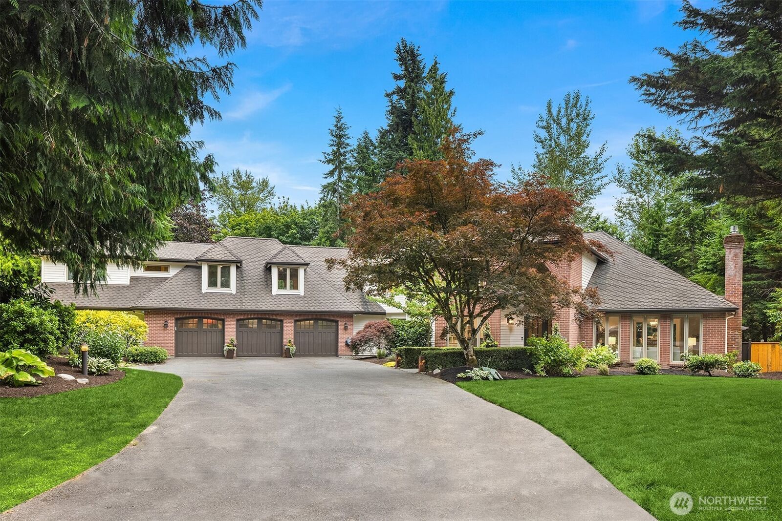 Property Photo: 18121 NE 129th Place WA 98052