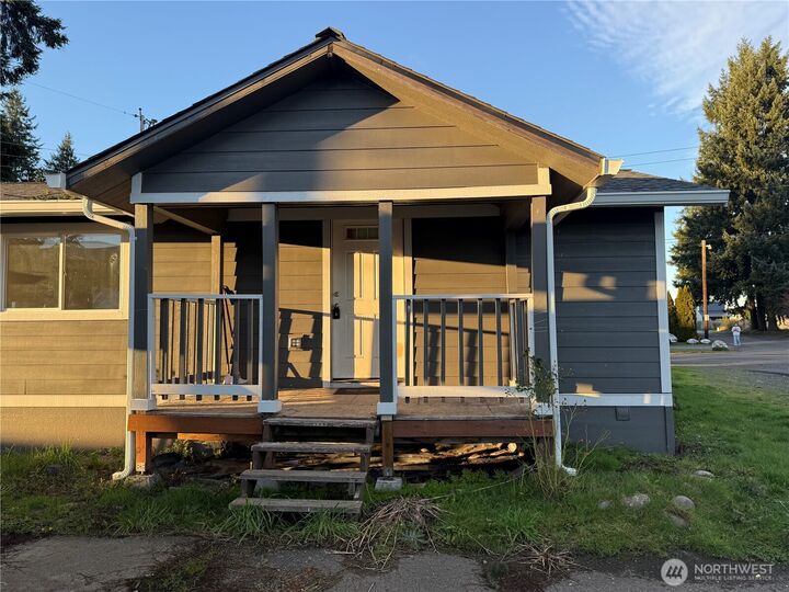 Property Photo:  6411  201st Avenue SW 21  WA 98531 