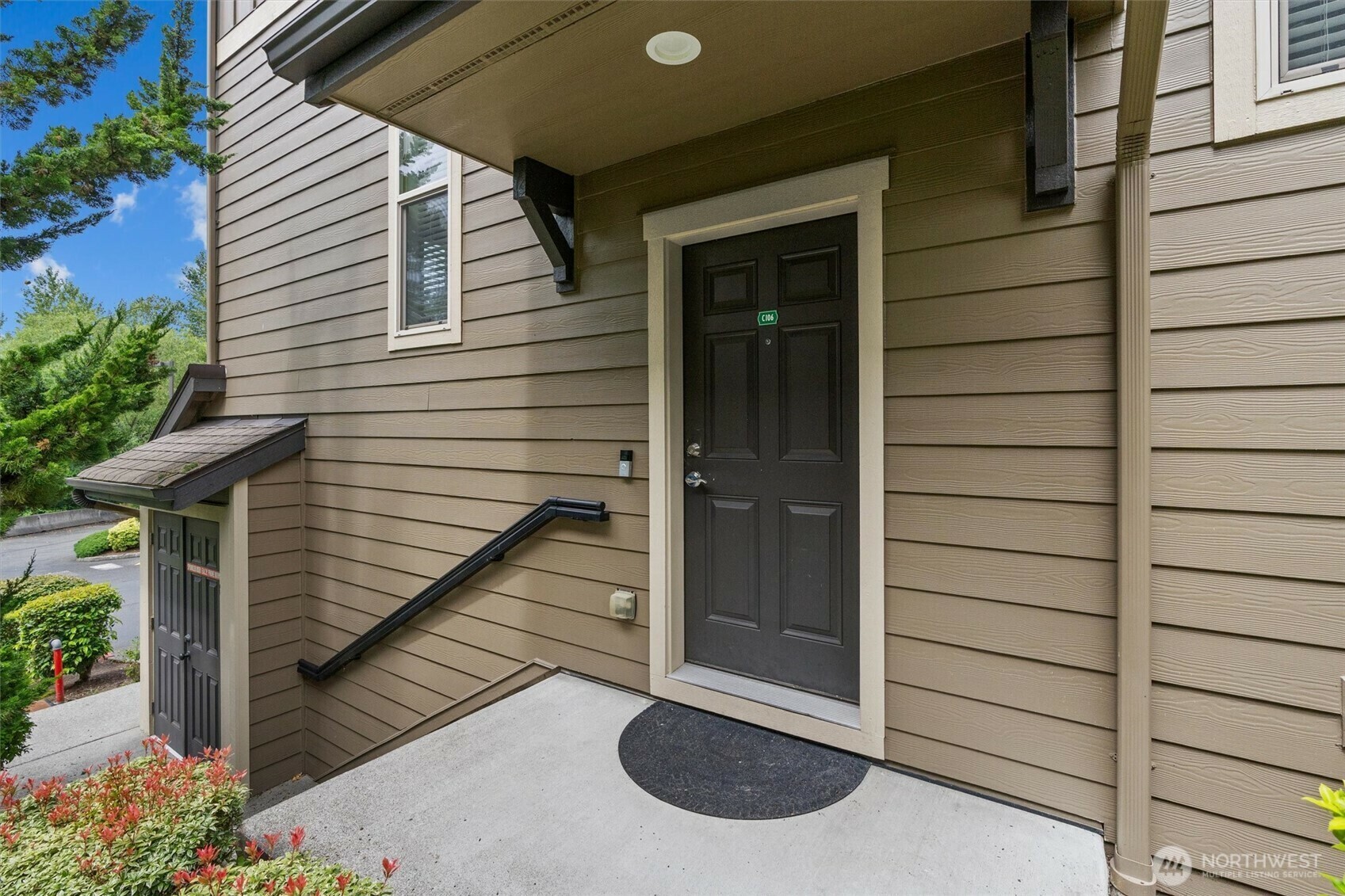 Property Photo: 1900 Weaver Rd C106 WA 98290