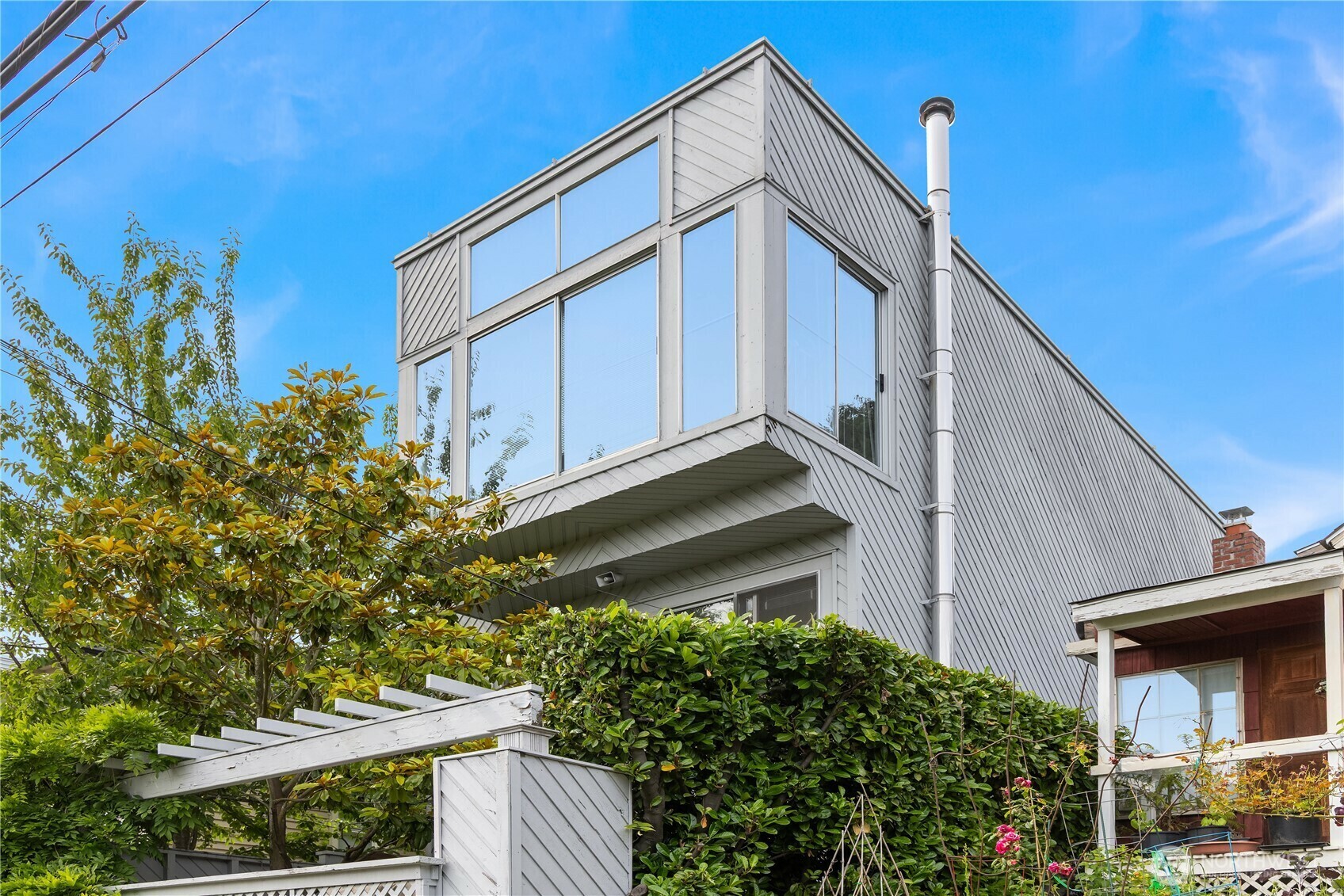 Property Photo: 716 N 42nd Street WA 98103