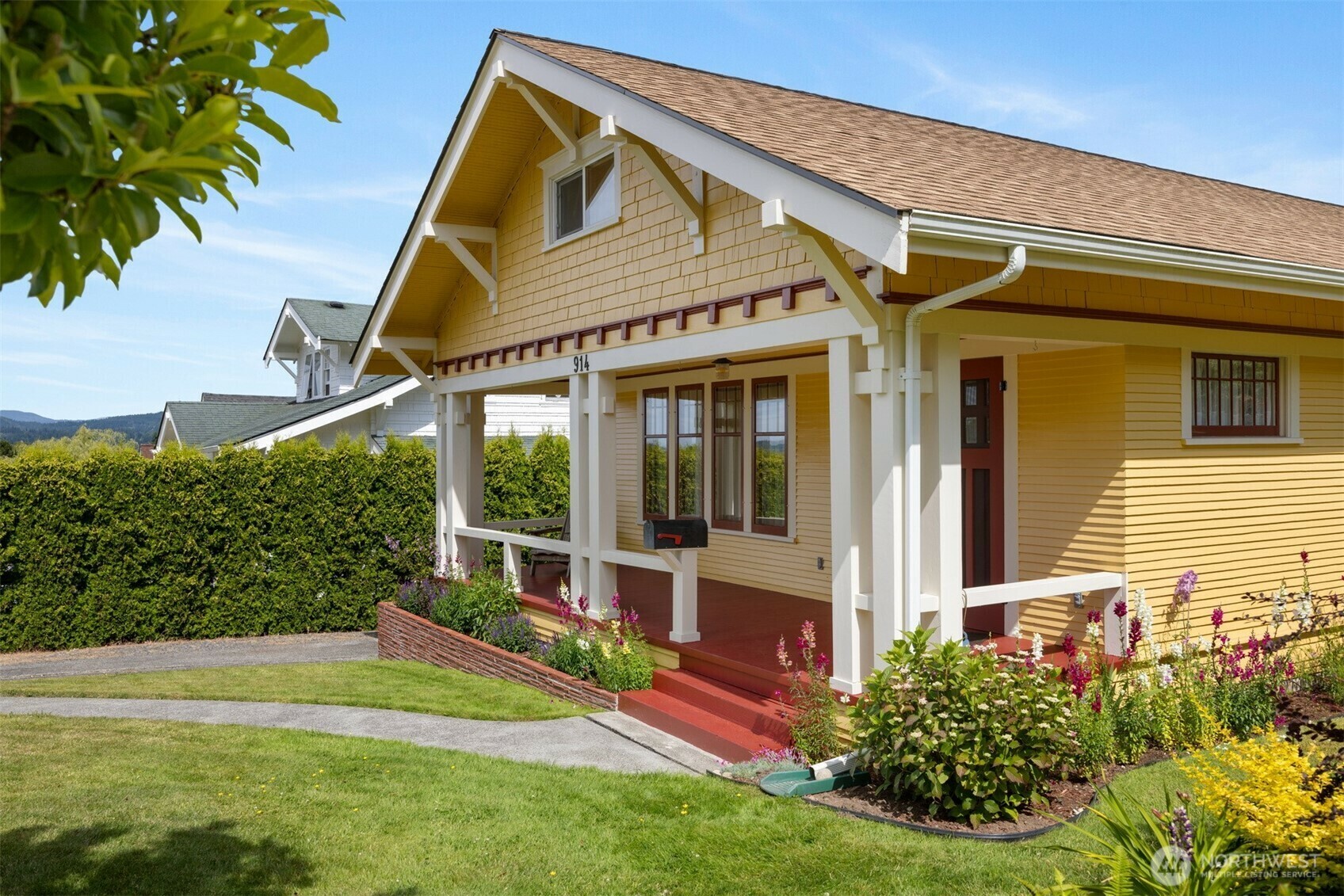 Property Photo:  914  Liberty Street  WA 98225 