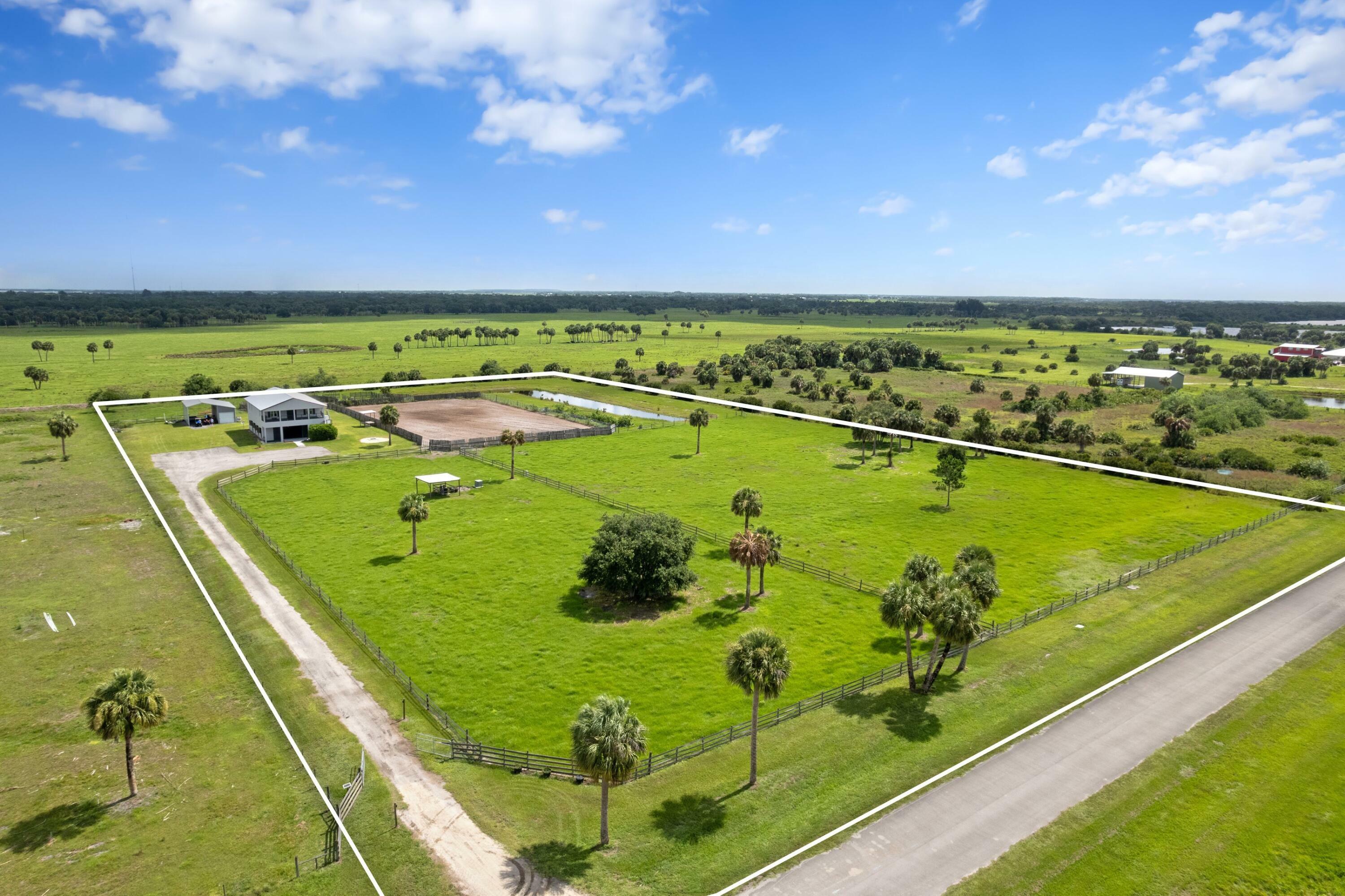 Property Photo: 6536 SE 26th Trail FL 34974