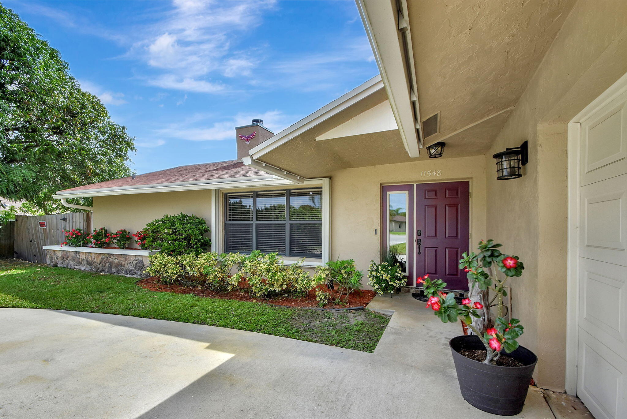 Property Photo: 11548 Tern Court FL 33414