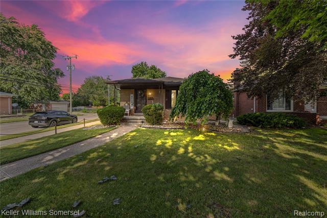 Property Photo: 4401 Pardee Avenue MI 48125