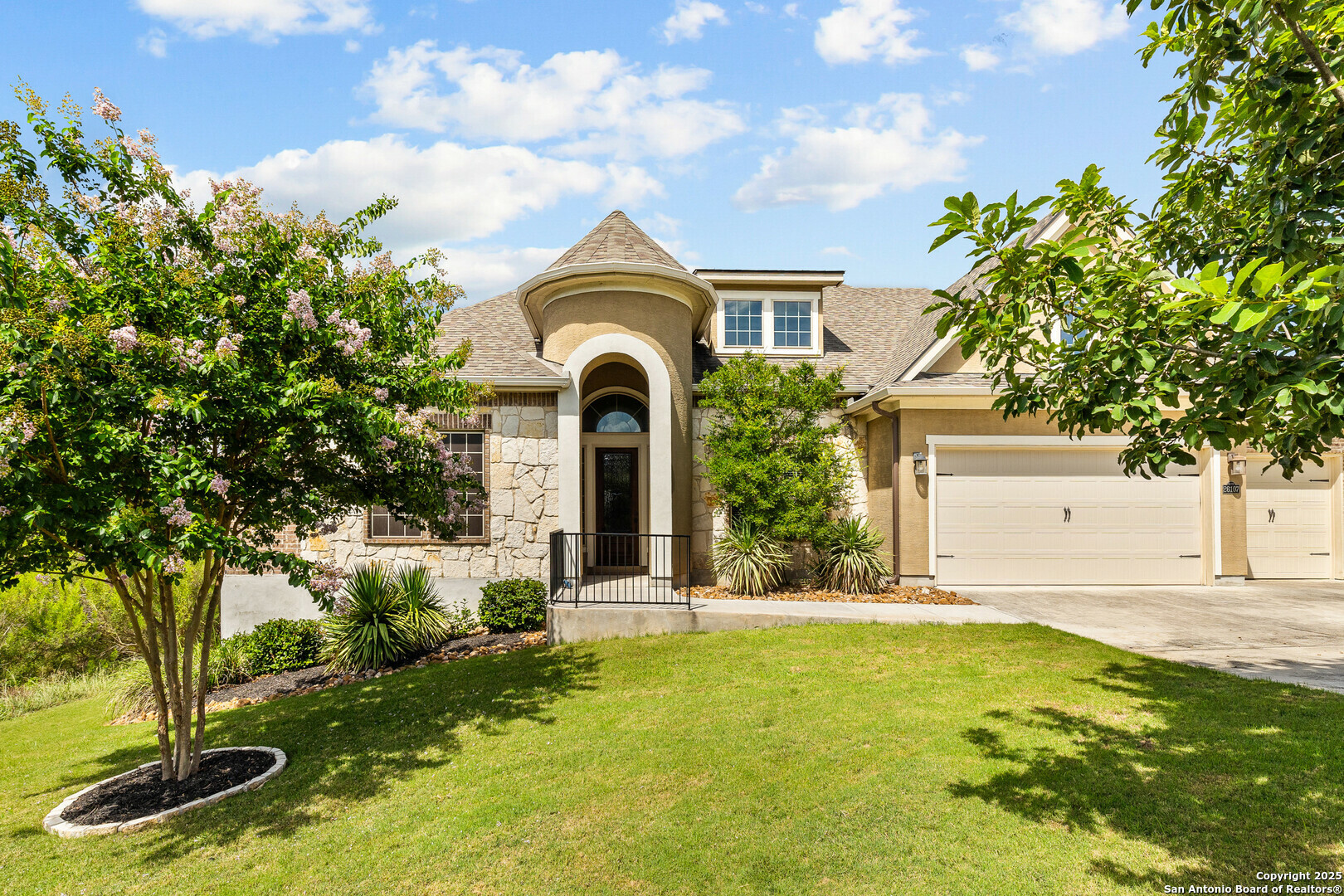 Property Photo: 26107 Tivoli Mesa TX 78260