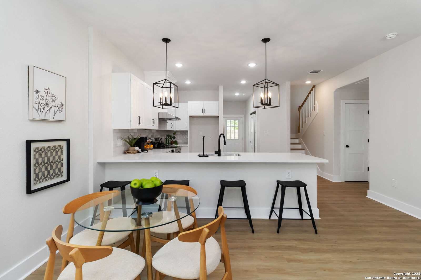 Property Photo: 237 Carle Ave TX 78204