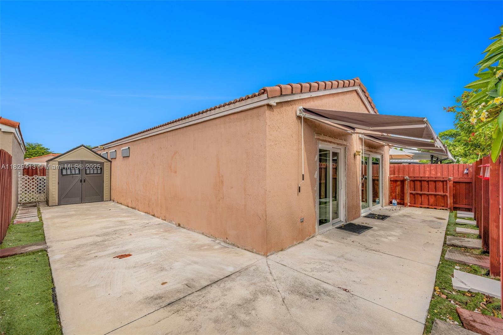 Property Photo: 17490 SW 142nd Ct FL 33177