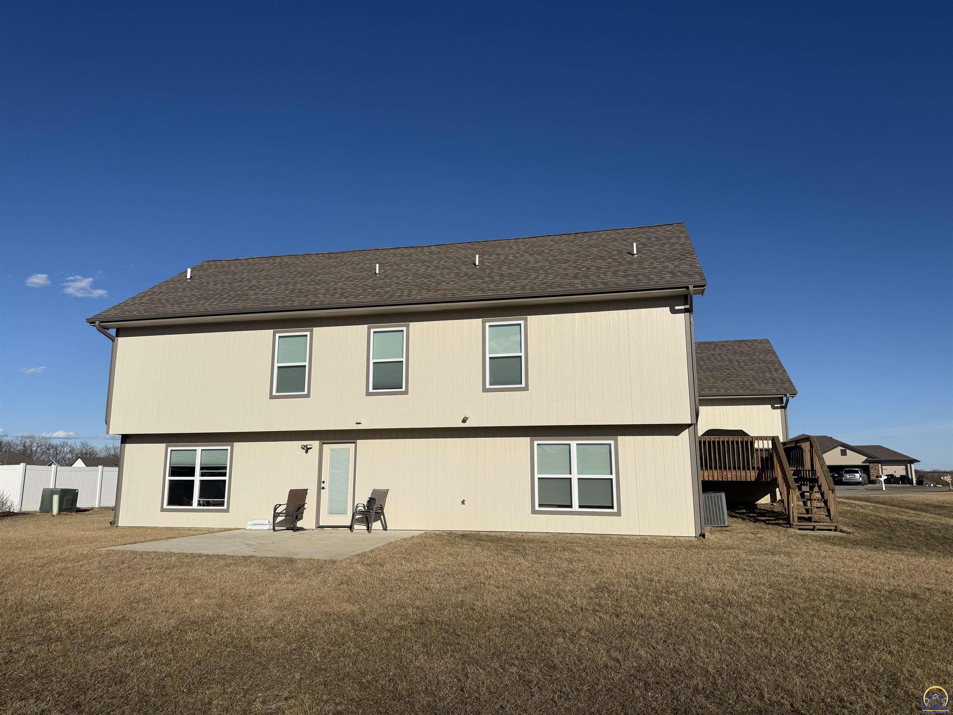 Property Photo: 4330 SW Lakeside Dr KS 66610
