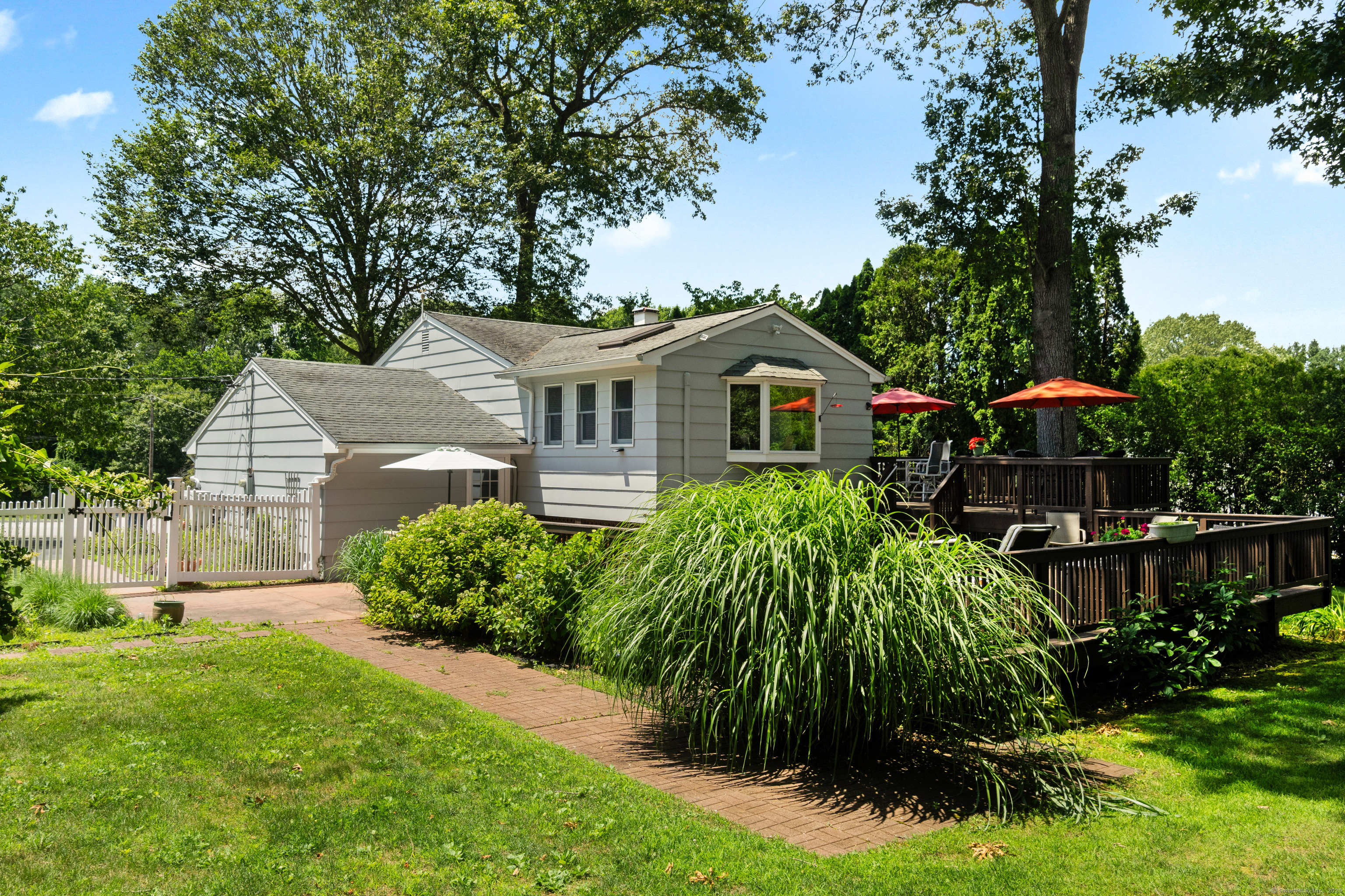 Property Photo:  12 Cedar Lane  CT 06360 