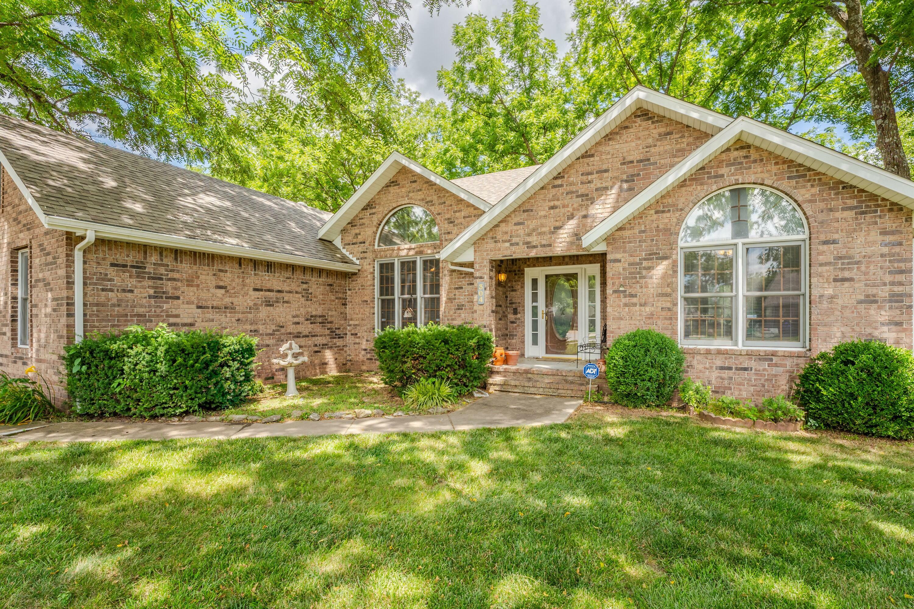 Property Photo:  304 N Matteson Avenue  MO 65738 
