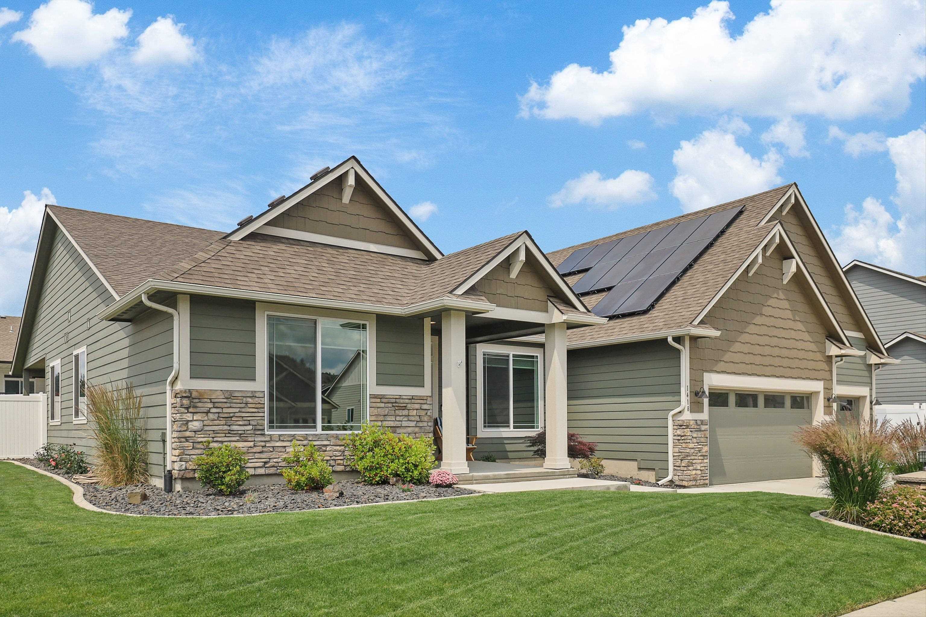 Property Photo: 1418 S Cavalier St WA 99016