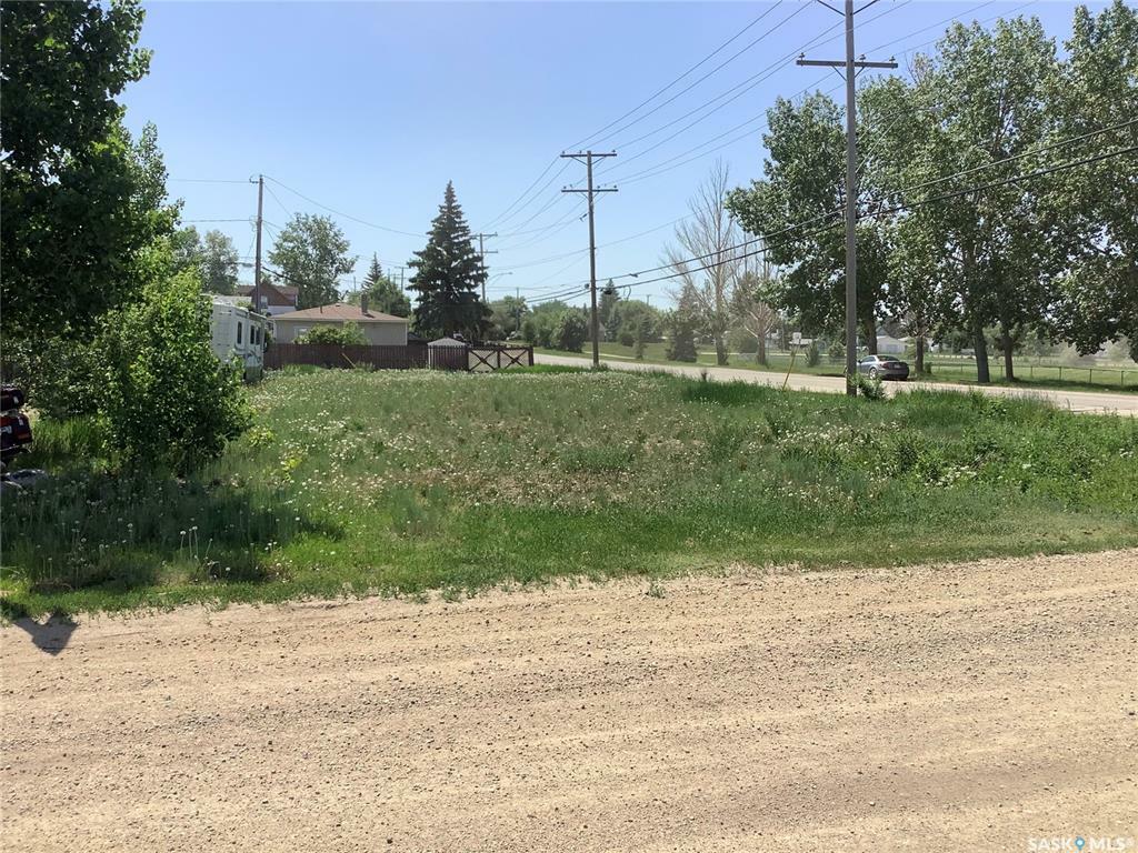 903 Oxford Street E  Moose Jaw SK S6H 0T1 photo