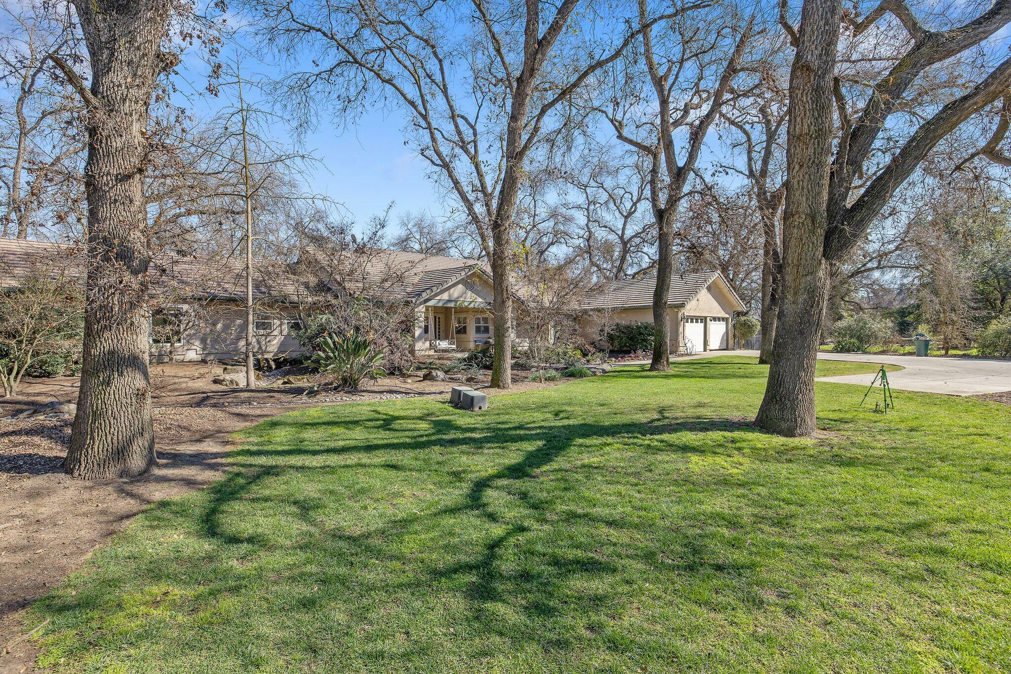 Property Photo: 15664 Mills Drive D CA 93292