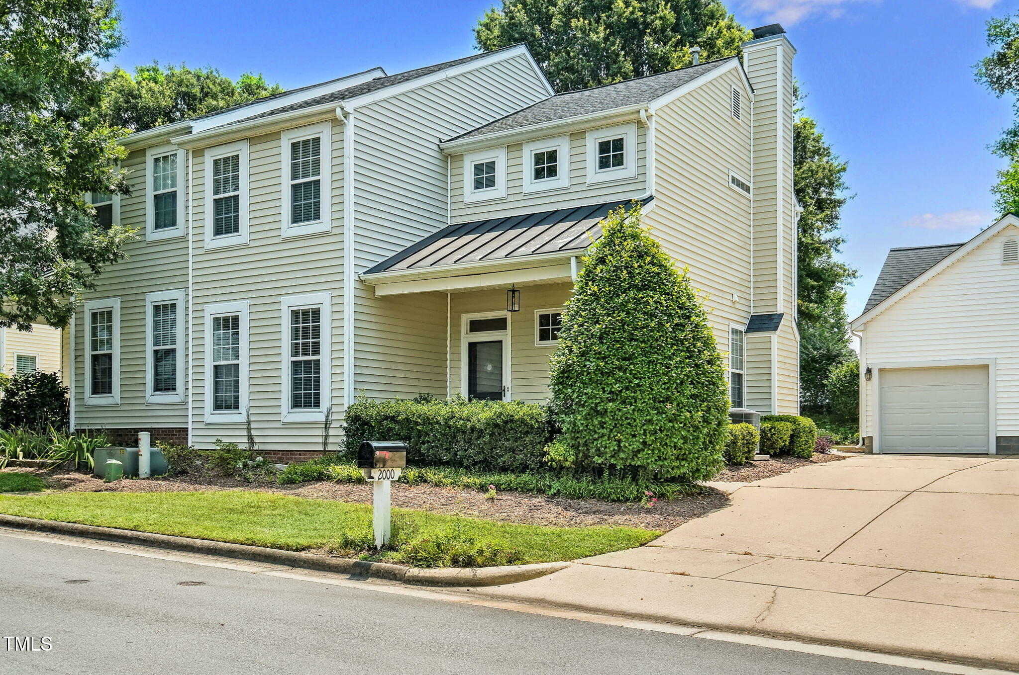 Property Photo: 2000 Silky Dogwood Trail Trail NC 27502