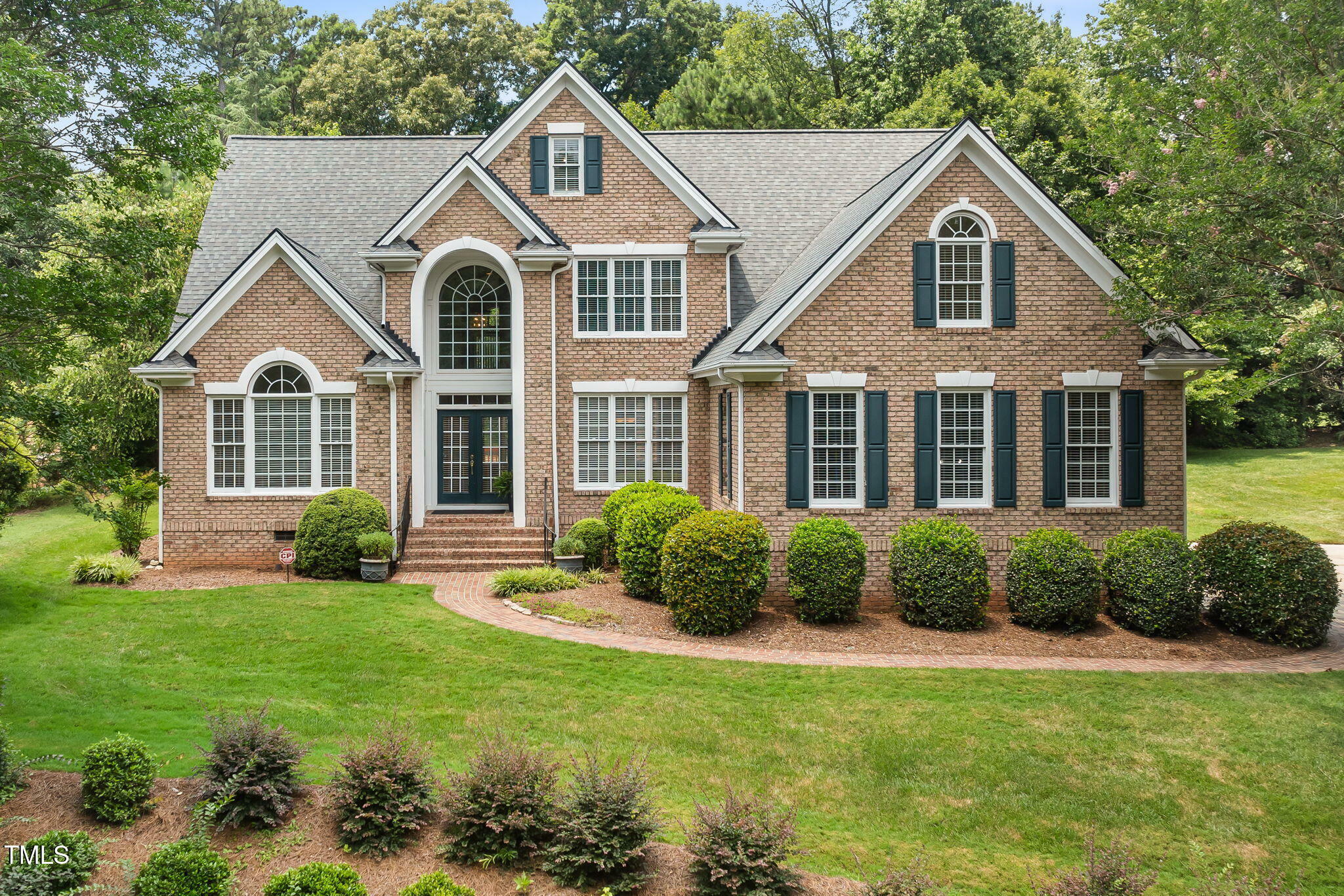 Property Photo: 402 Bridewell Court NC 27518