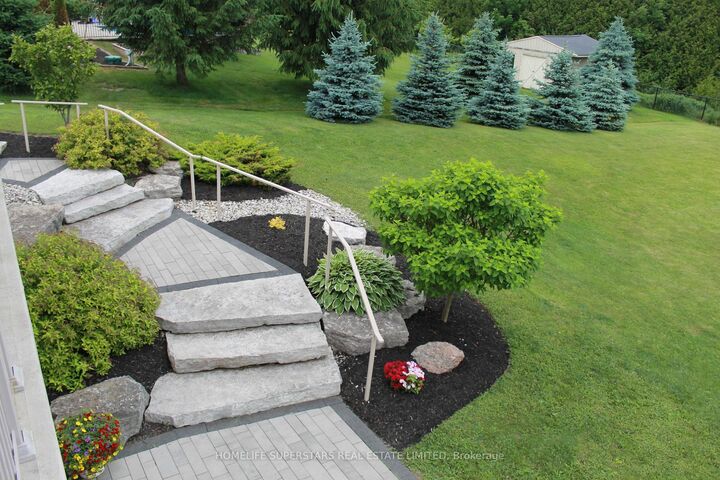 Photo de la propriété: 44 Orchard Drive ON L9W 6L6