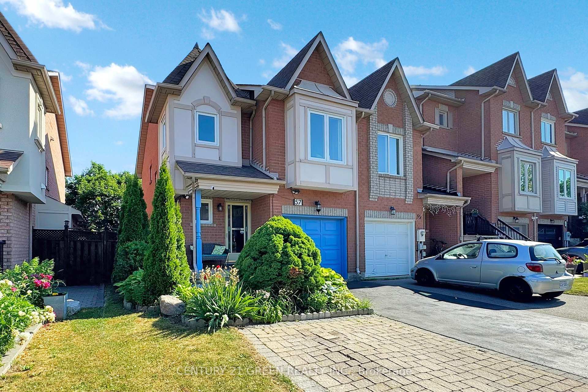 Property Photo: 57 Kelso Crescent ON L6A 2C8