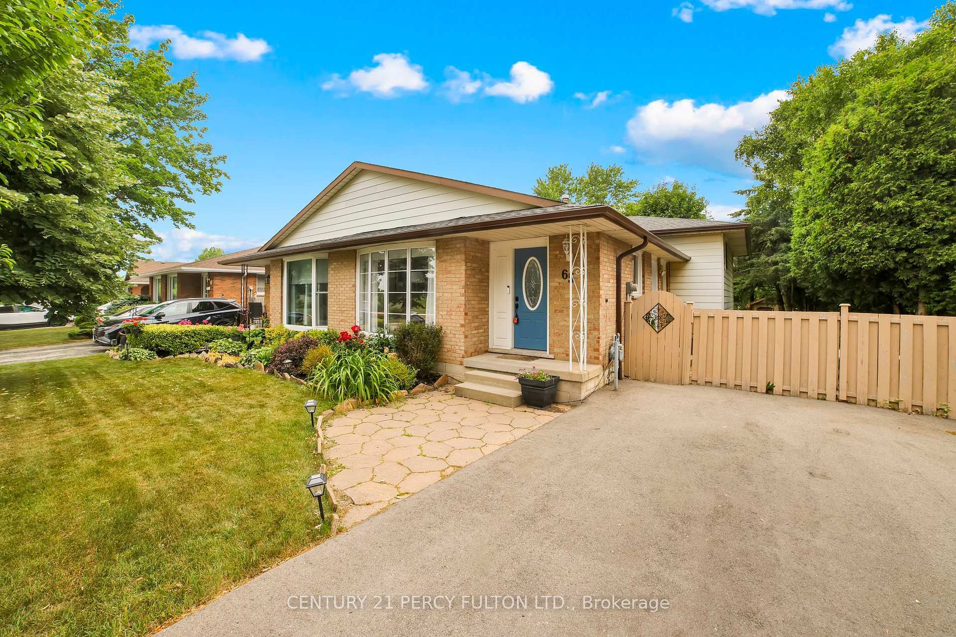 Property Photo: 65 Lynwood Road ON L9C 6M7