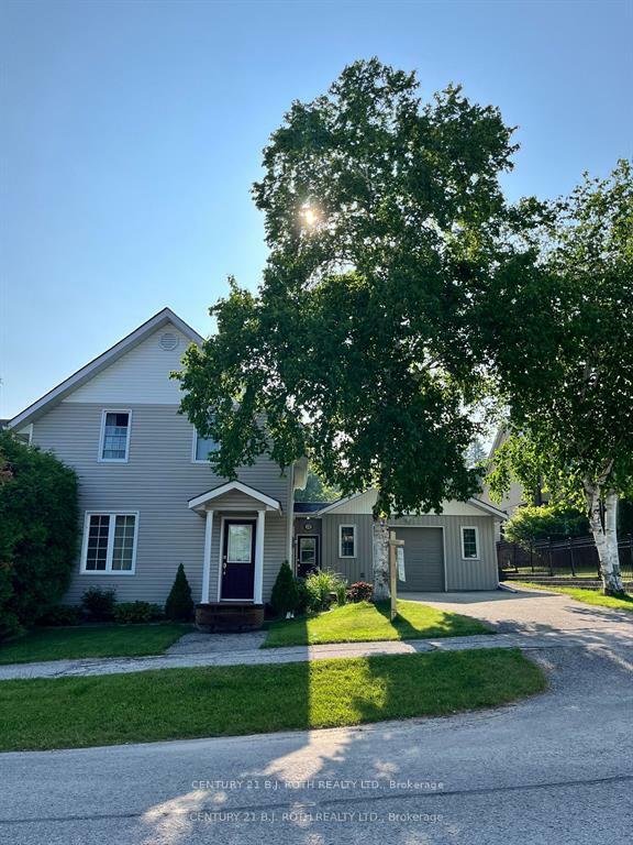 Photo de la propriété: 17 Peel Street ON L9M 1A5