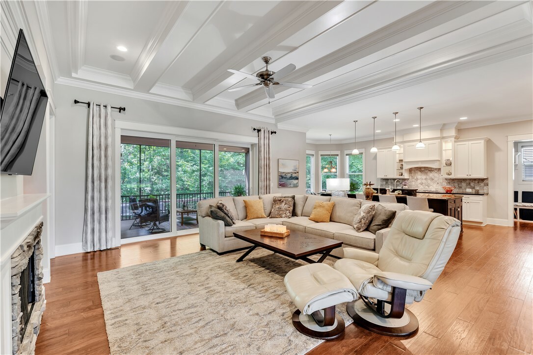 Property Photo: 200 Saluda Run Drive SC 29673