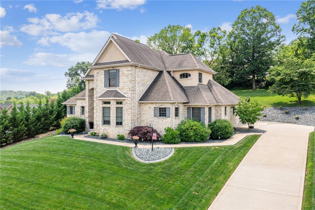 Property Photo:  10601 Sophia Ct  PA 15642 
