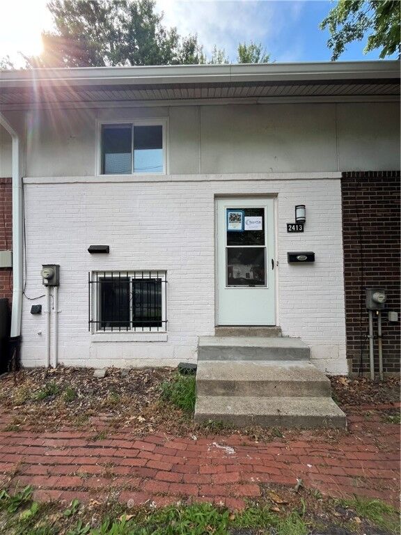 Property Photo:  2413 Park Hill Drive  PA 15221 