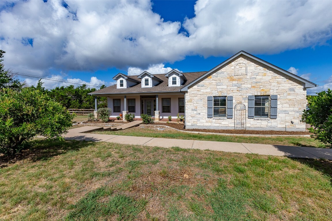 Property Photo: 500 Cottonwood Creek Road TX 78620