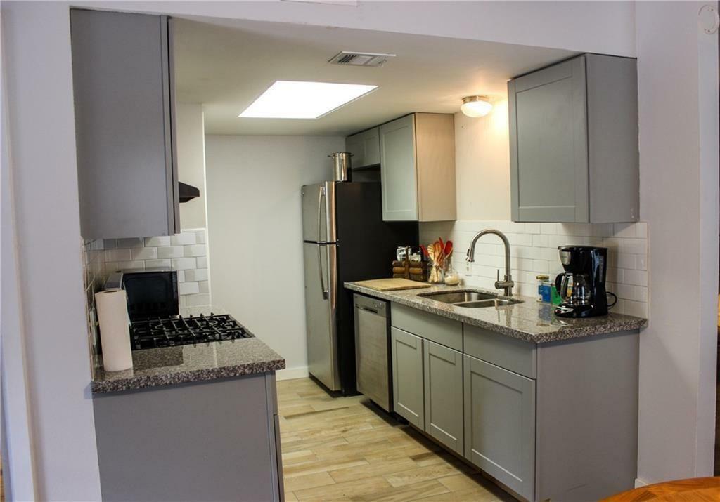 Property Photo:  3106 Catalina Drive B  TX 78744 