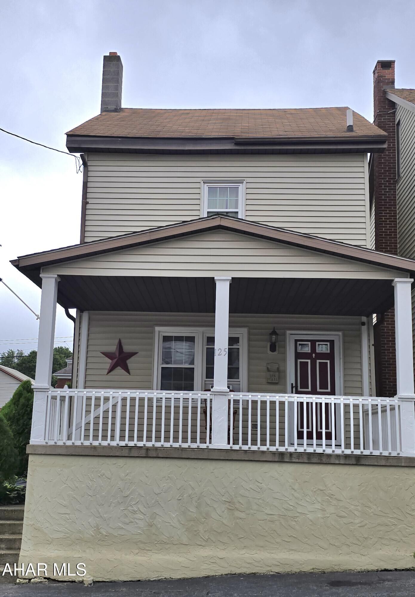 Property Photo:  125 Crawford Avenue  PA 16602 