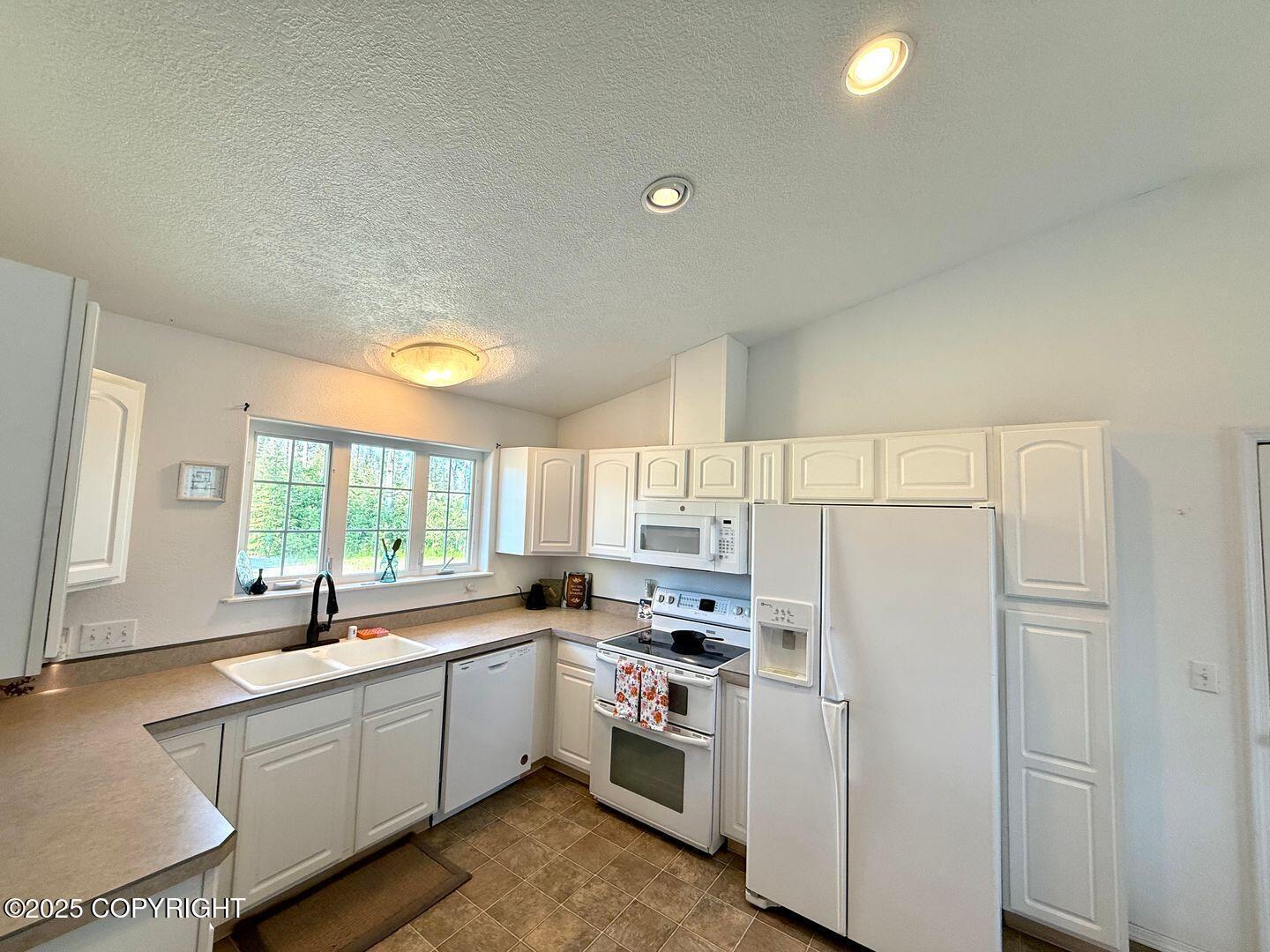 Property Photo: 48300 Vanderberg Court AK 99669