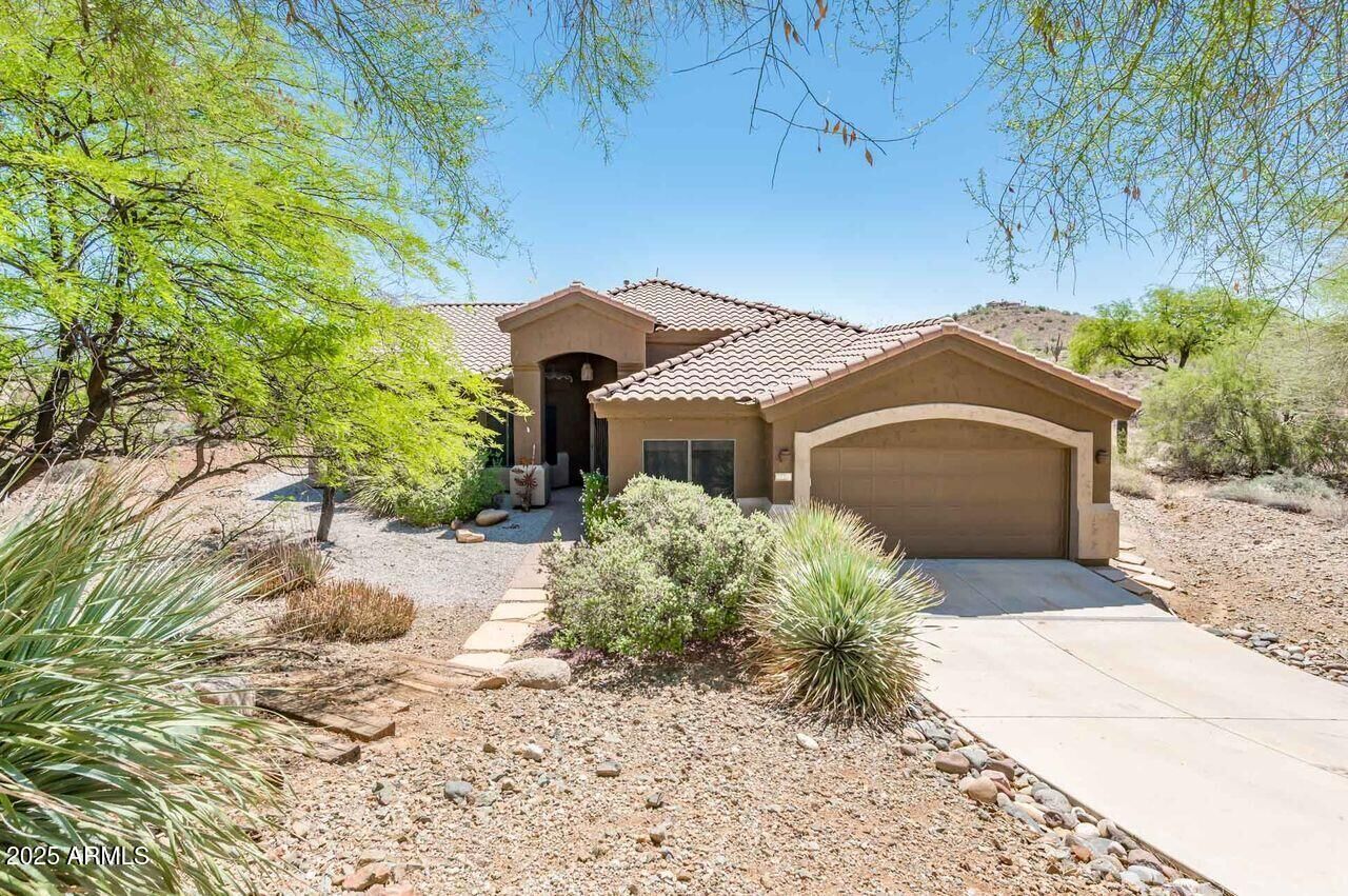 Property Photo:  33823 N 2nd Street  AZ 85085 