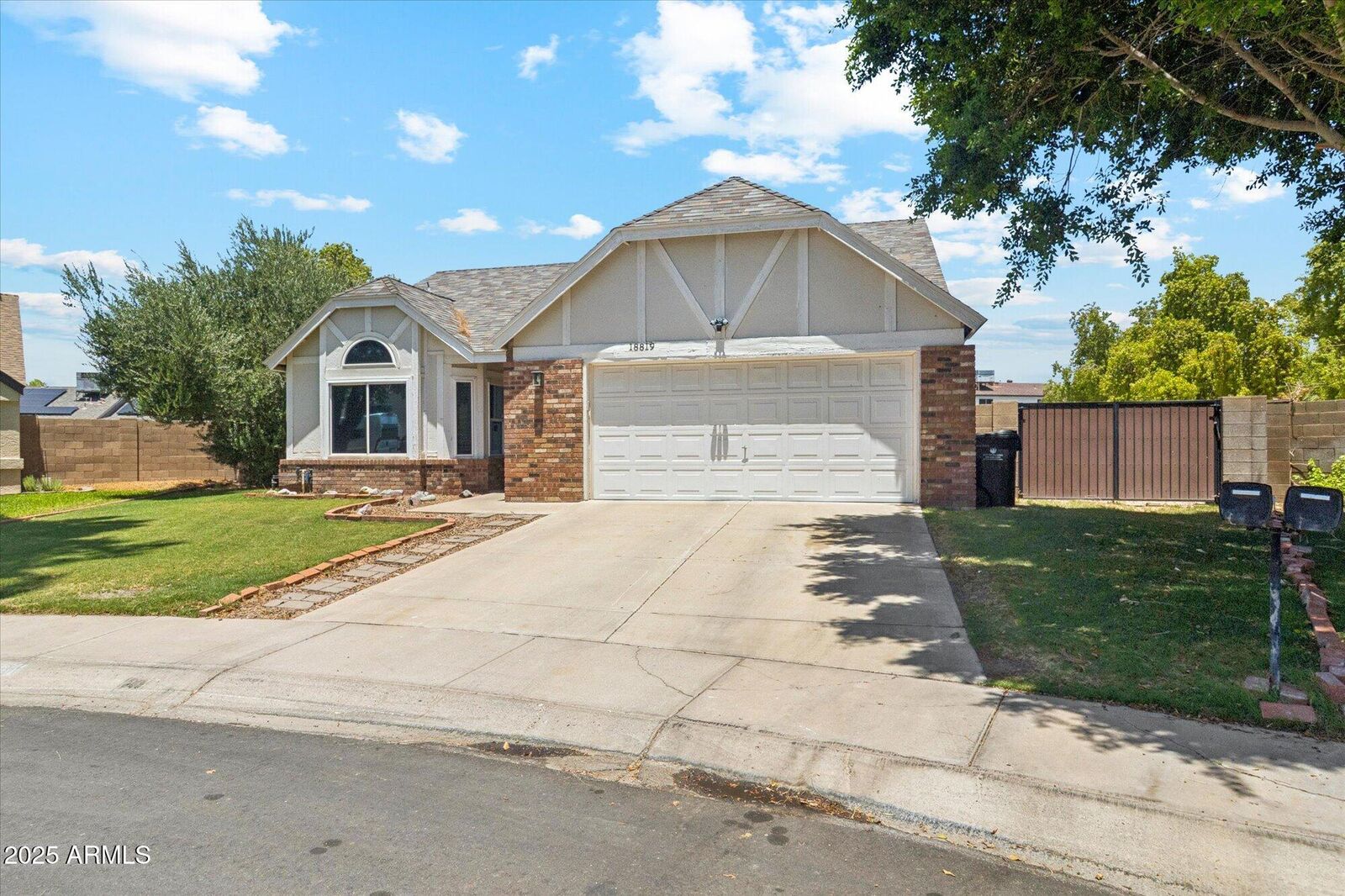 Property Photo:  18819 N 49th Avenue  AZ 85308 