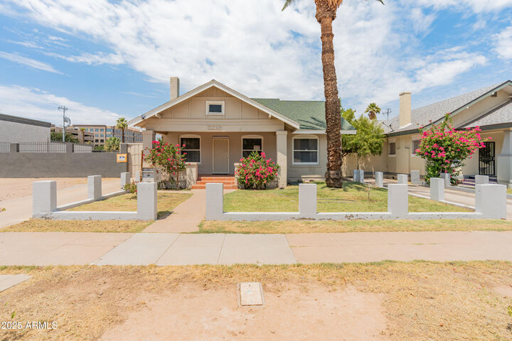 Property Photo:  122 N 9th Avenue  AZ 85007