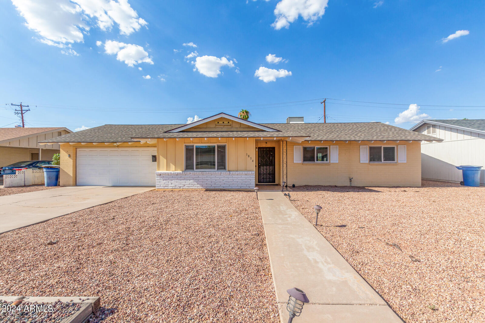 Property Photo:  1854 E Palmcroft Drive  AZ 85282
