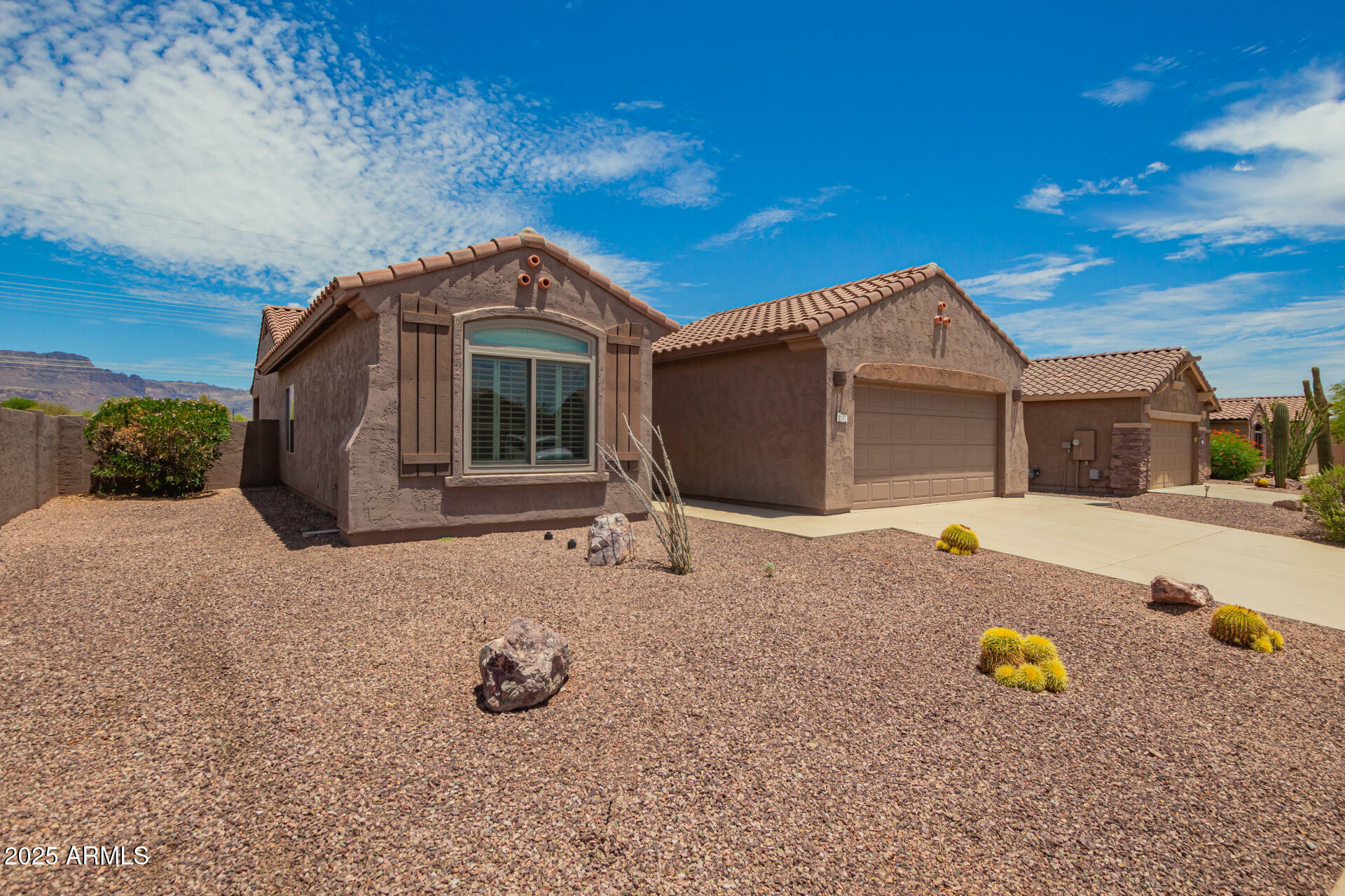 Property Photo: 8107 S Mountain Air Lane AZ 85118