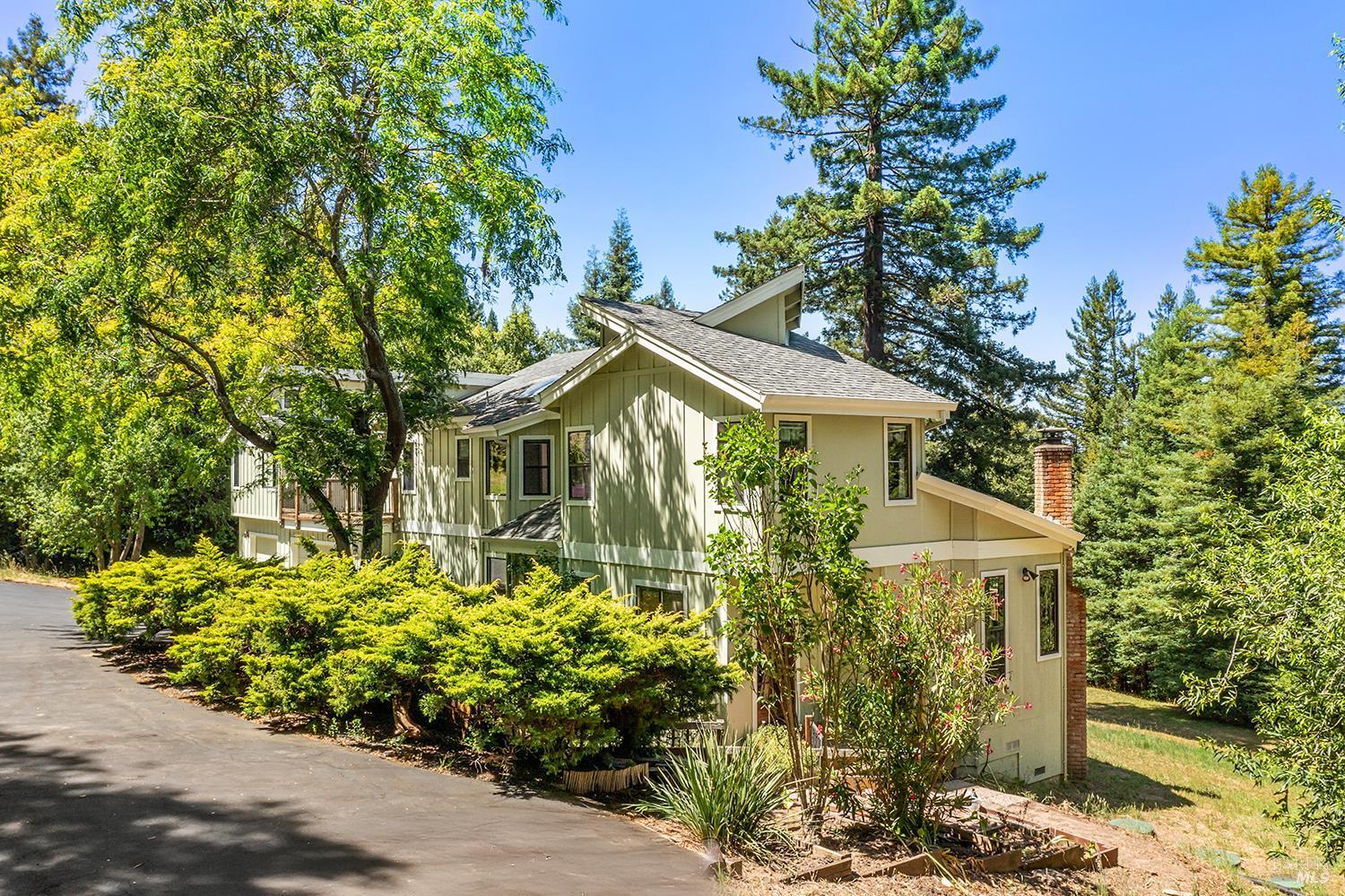 Property Photo: 819 Jonive Road CA 95472