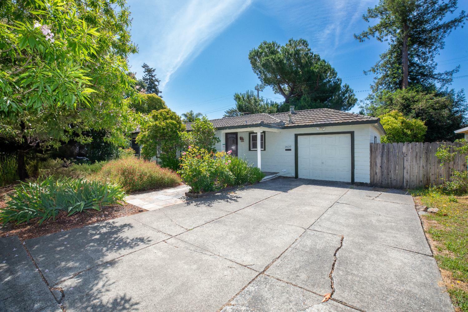 Property Photo: 2620 Sonoma Avenue CA 95405