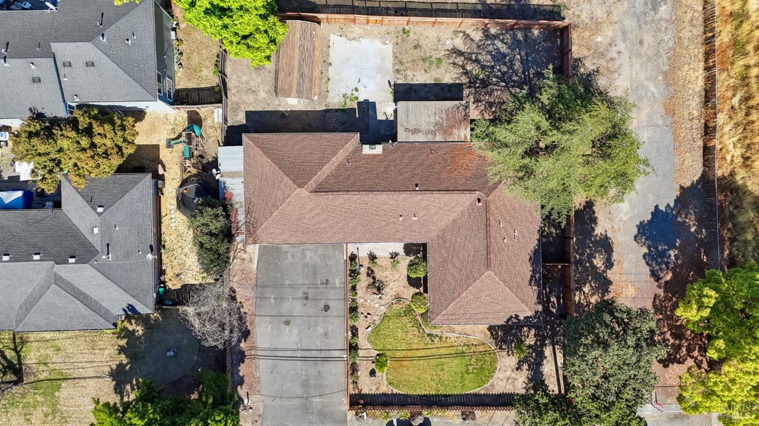 Property Photo:  2360 Corby Avenue  CA 95407 