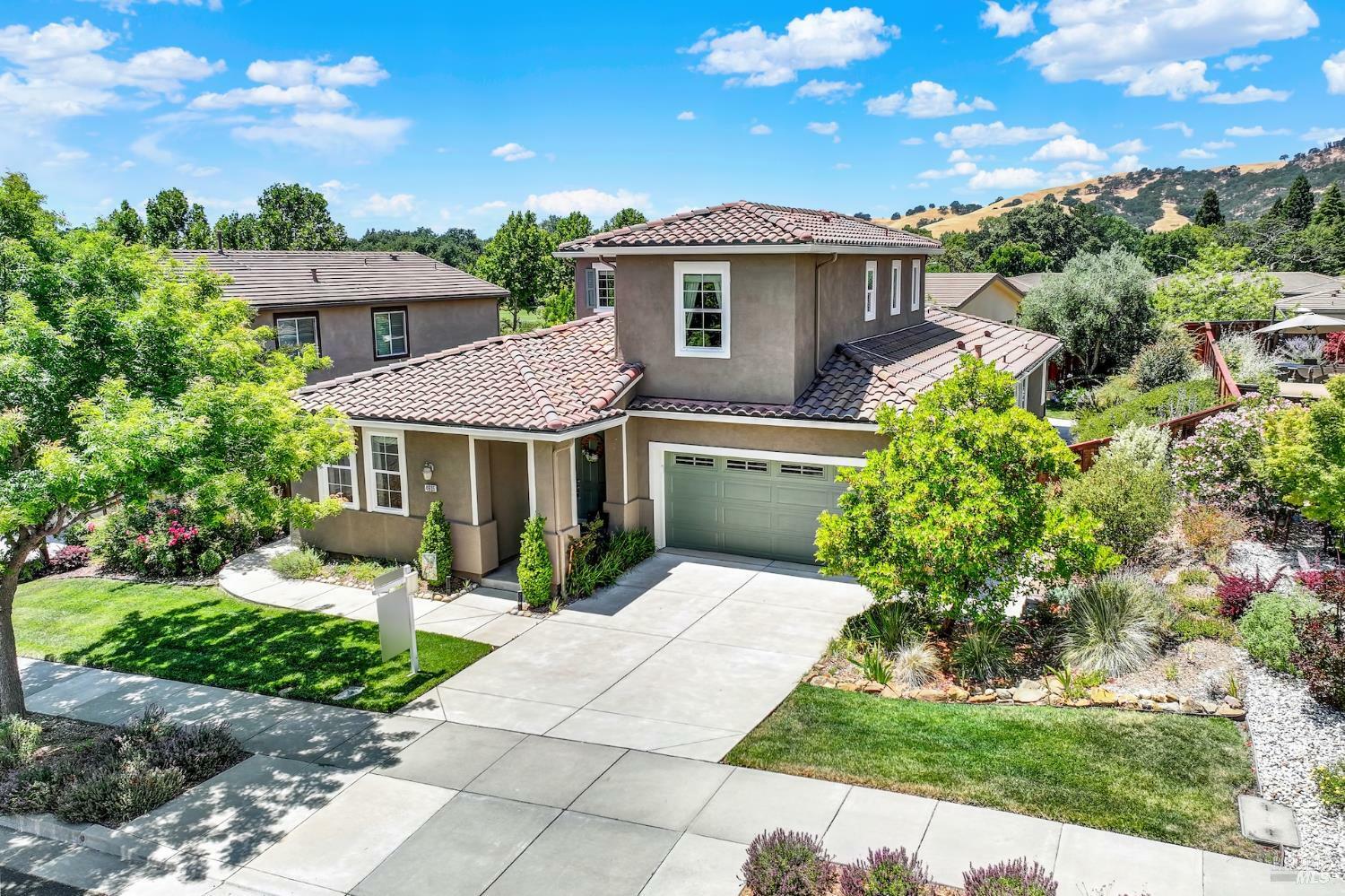 Property Photo: 4905 Couples Circle CA 94533