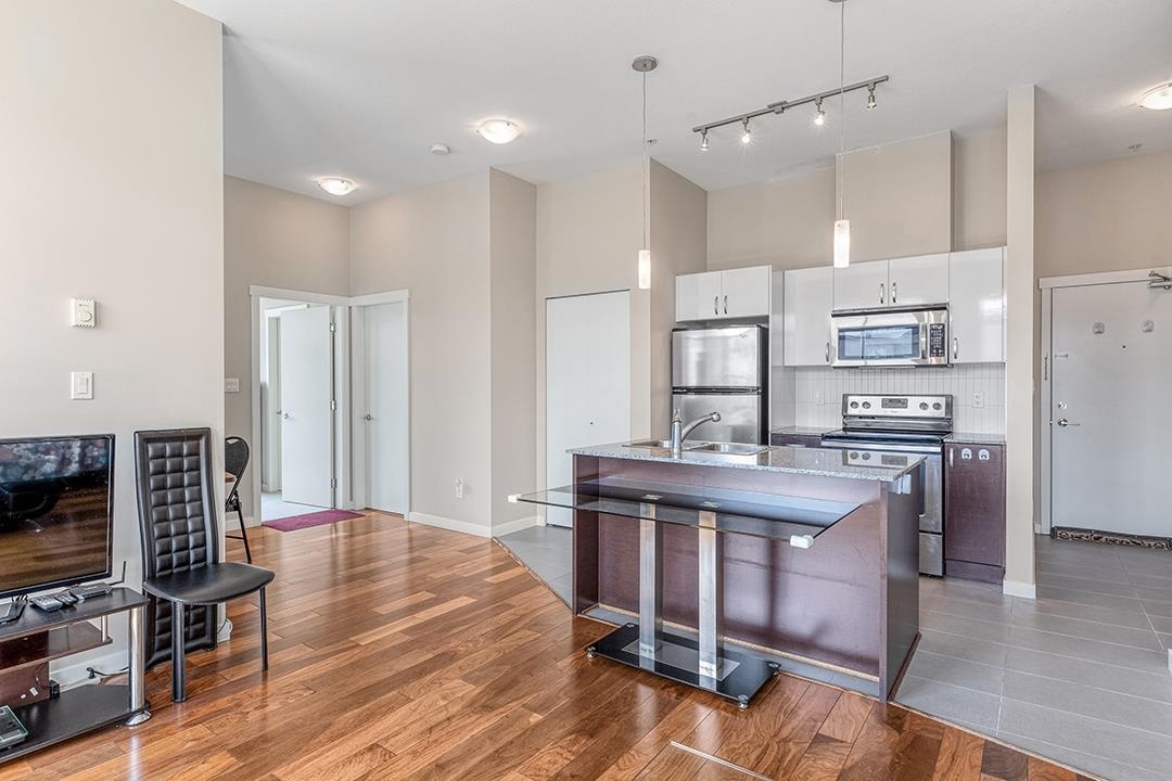 Property Photo: 13728 108 Avenue 521 BC V3T 0G2