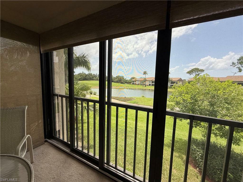 Property Photo: 5590 Trailwinds Dr 421 FL 33907