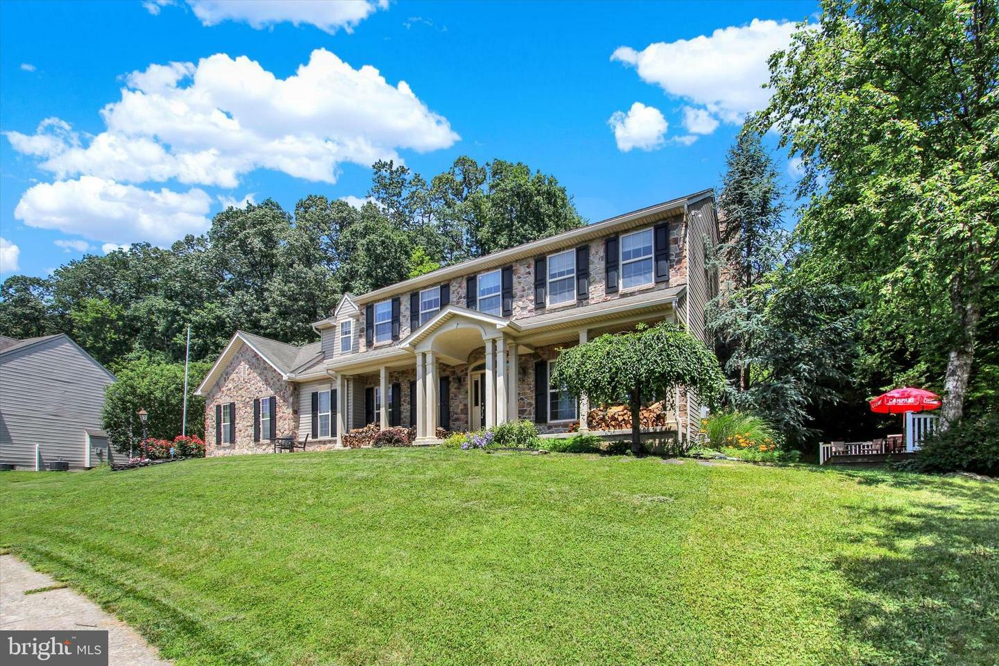Property Photo: 119 Farmington Drive PA 17407