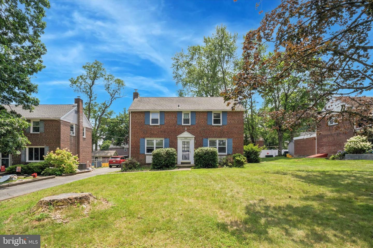 632 Dutton Circle  Springfield PA 19064 photo