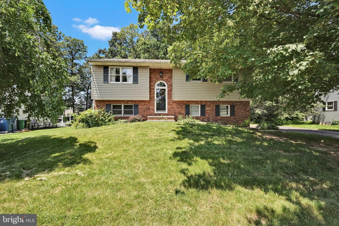 Property Photo: 30 Chestnut Run PA 17022