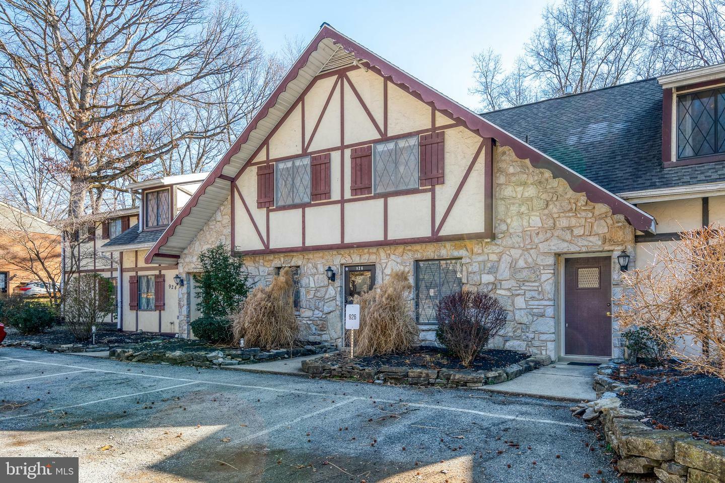 Property Photo:  926 Rhue Haus Lane  PA 17036 
