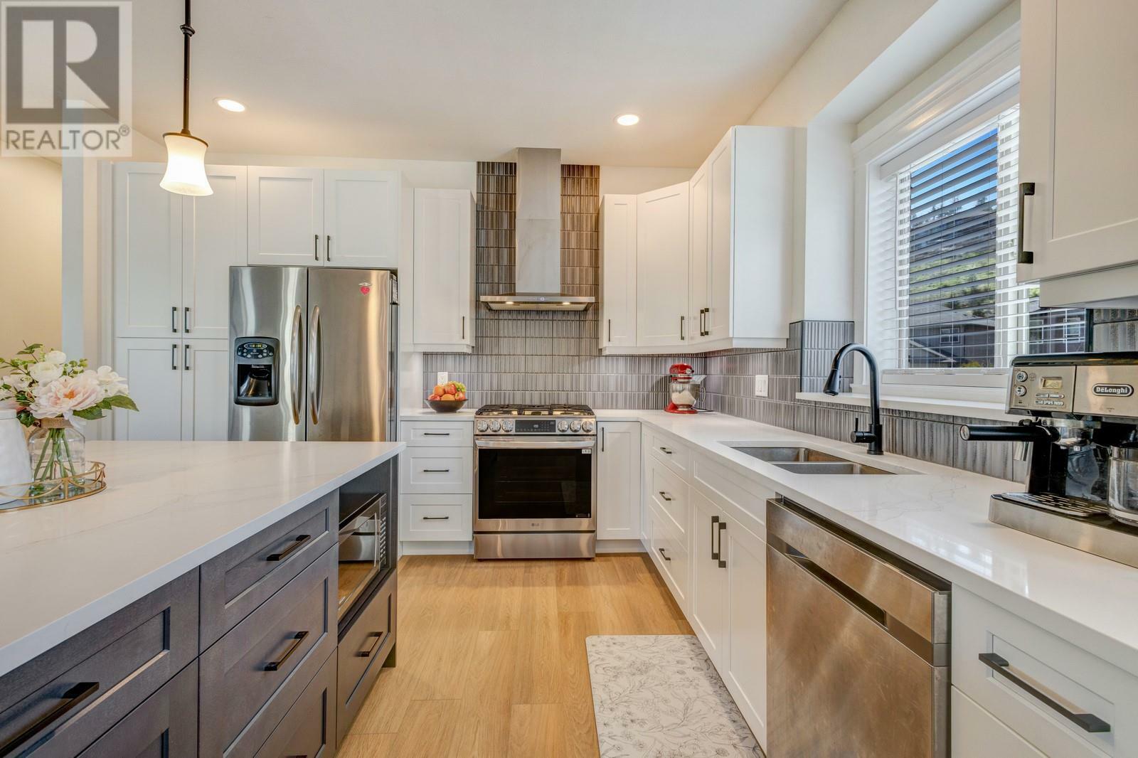 Photo de la propriété:  2894 Auburn Road  BC V4T 3B3 