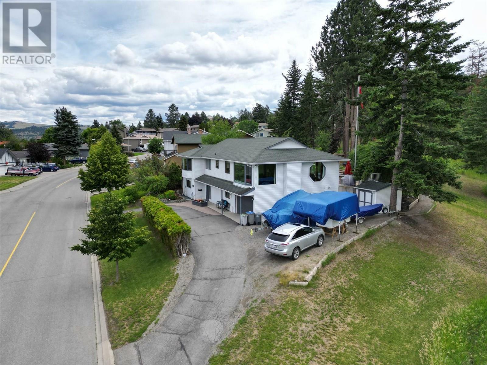Photo de la propriété: 2044 Van Horne Drive BC V1S 1G3