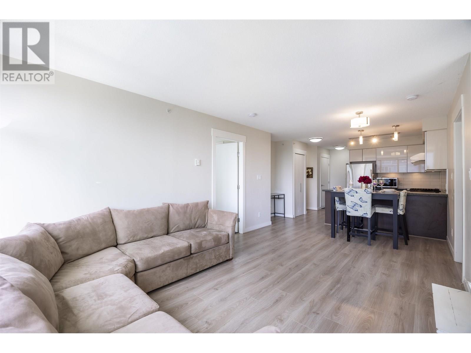 Property Photo: 6733 Buswell Street 809 BC V6Y 0E3